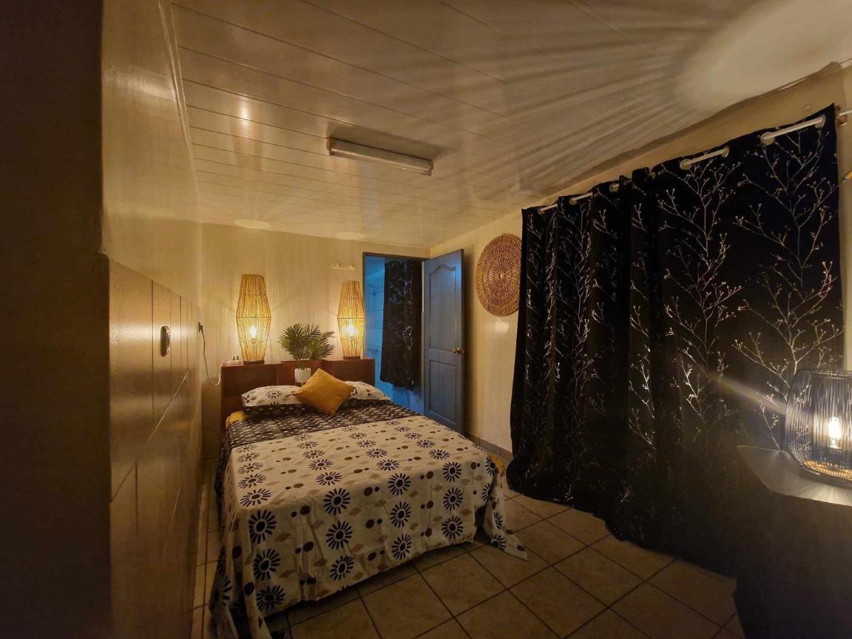 Hime Lodge Папеете Екстериор снимка